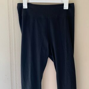 Women leggings. Used once. UNIQLO, super soft.